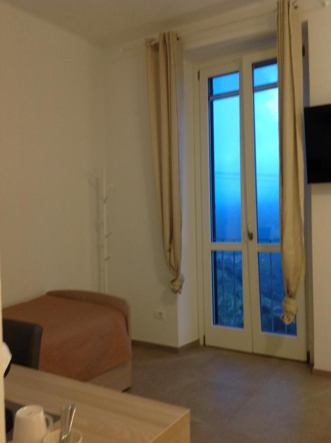 Affittacamereirosmarini Vernazza Buitenkant foto